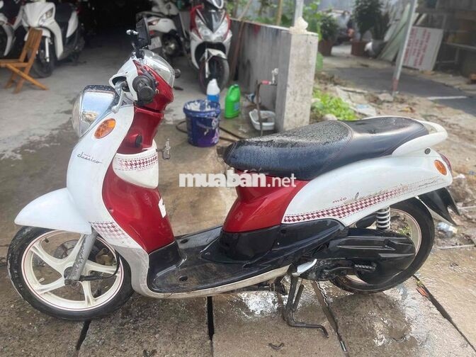 Yamaha Mio Classico màu trắng đỏ