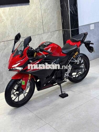Honda CBR150R Đỏ đen