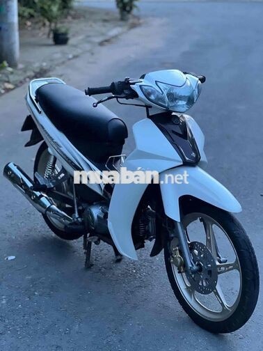 Yamaha Sirius 2011 màu trắng đen mới 90%