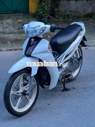 Yamaha Sirius 2011 màu trắng đen mới 90%