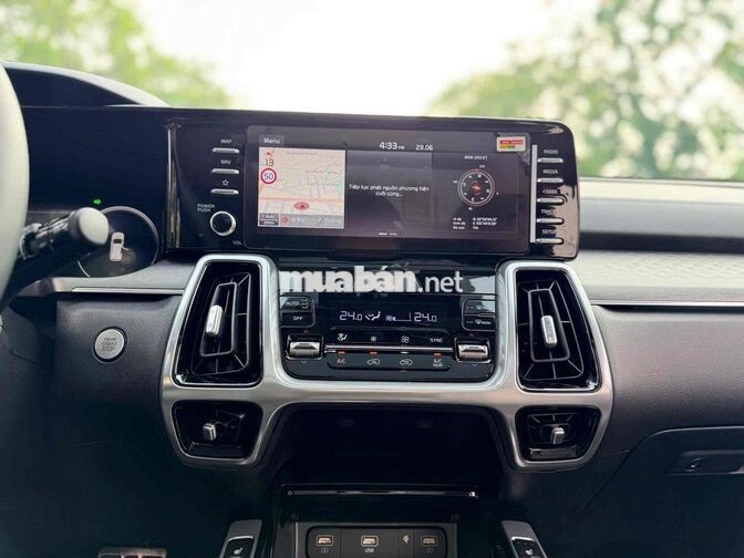 Kia Sorento 2.2 máy dầu Signature 2025