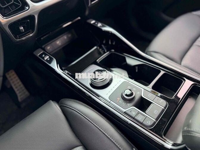 Kia Sorento 2.2 máy dầu Signature 2025