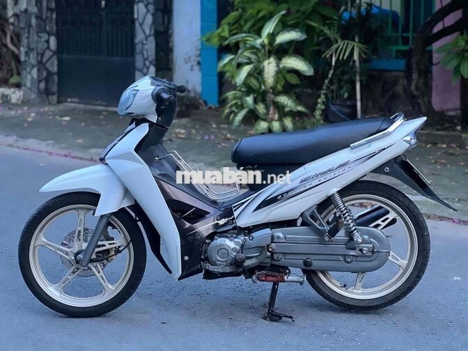 Yamaha Sirius 2011 màu trắng đen mới 90%