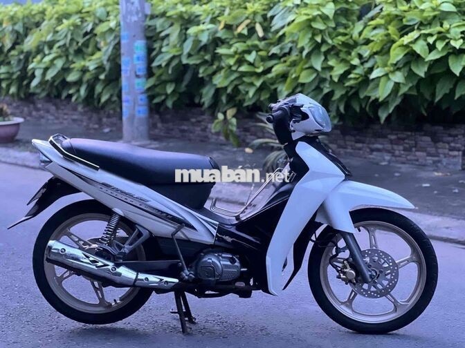 Yamaha Sirius 2011 màu trắng đen mới 90%