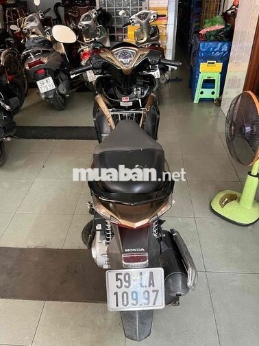 Honda Air Blade 2012 vàng đen