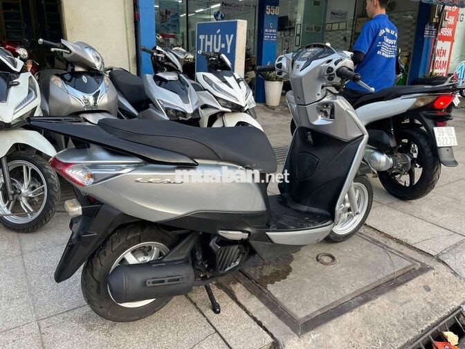 HONDA LEAD 2016 BẠC ĐEN ĐÃ SỬ DỤNG