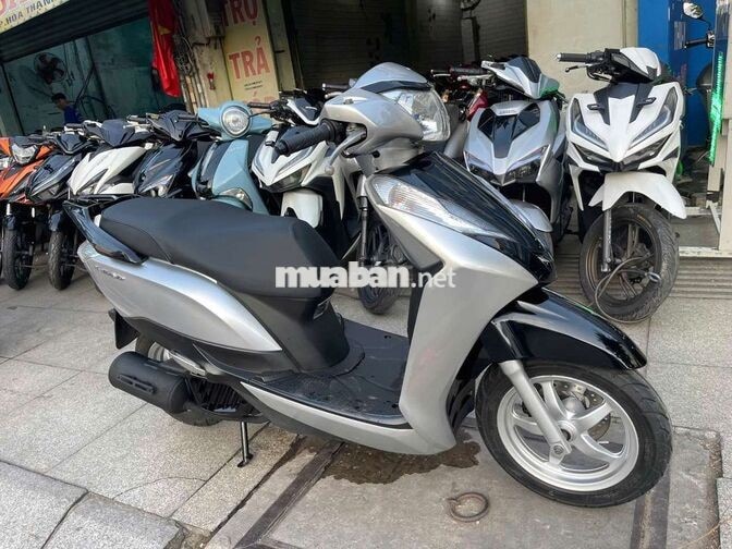 HONDA LEAD 2016 BẠC ĐEN ĐÃ SỬ DỤNG