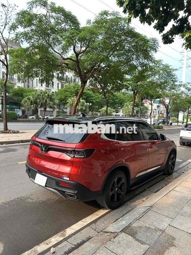 VinFast Lux SA 2019 Plus