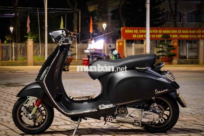 Piaggio Sprint 150 2024 8k km Đen nhám