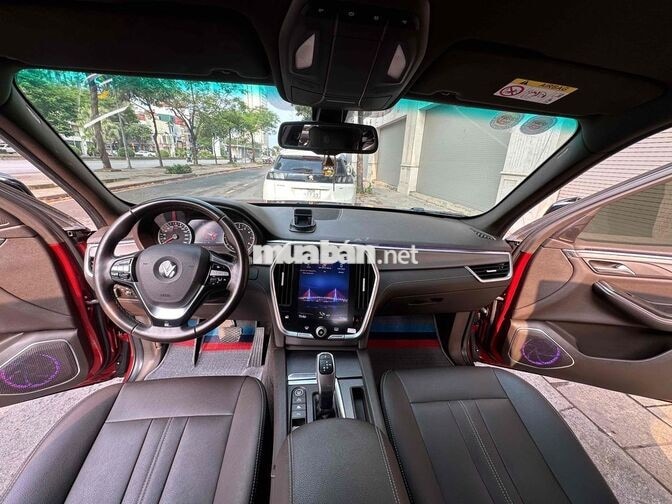 VinFast Lux SA 2019 Plus