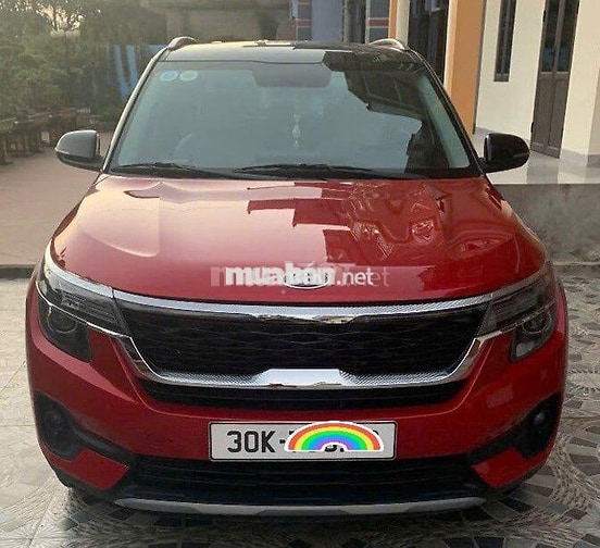 Kia Seltos Luxury 5 chỗ màu Đỏ