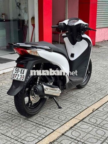Honda SH 125i 2016 Trắng đen spoty
