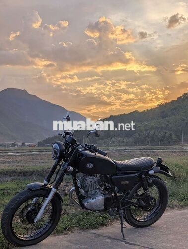 SUZUKI GN125 TRACKER MÀU ĐEN