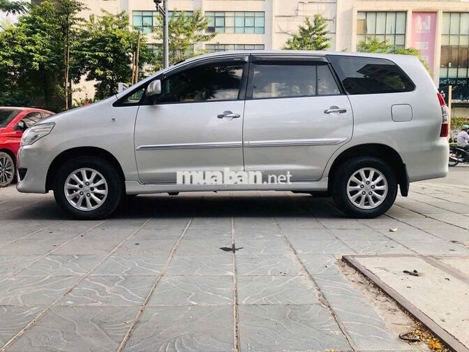 TOYOTA INNOVA 2013 2.0G TỰ ĐỘNG BẠC