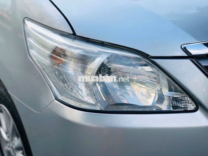 TOYOTA INNOVA 2013 2.0G TỰ ĐỘNG BẠC