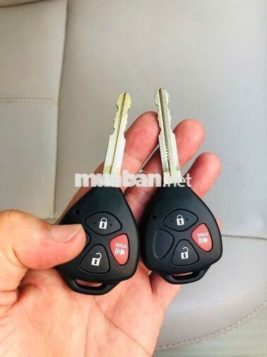 TOYOTA INNOVA 2013 2.0G TỰ ĐỘNG BẠC