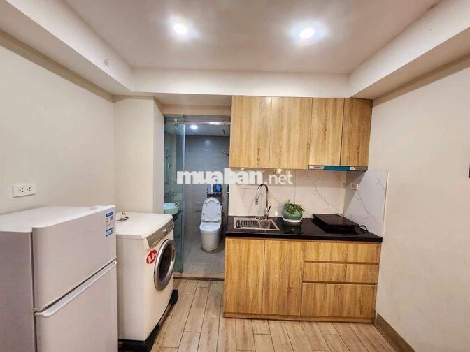 Siêu phẩm CCMN 25m2 Full đồ xịn sò. máy giặt riêng tại Ngõ Hoà Bình 6