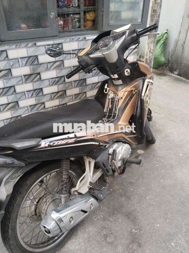 Honda Wave RSX màu Vàng đồng