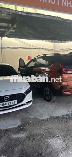 Mitsubishi Xpander Cross 2024  cam đen