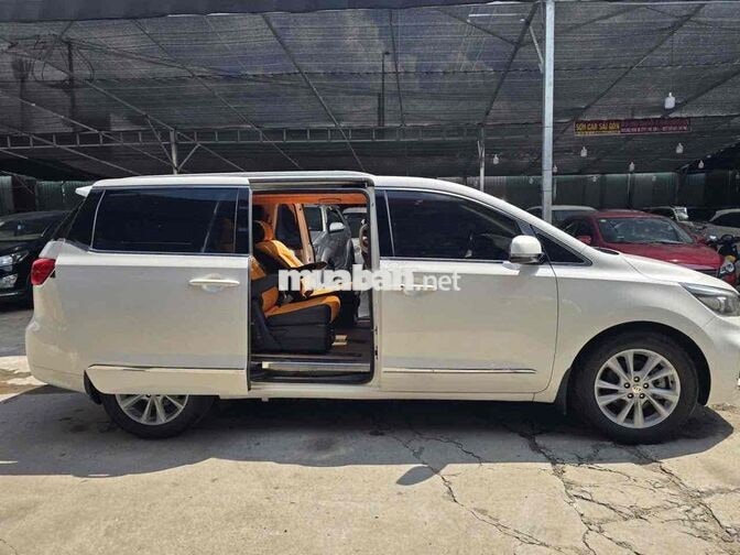 KIA Sedona 2017 bản Full