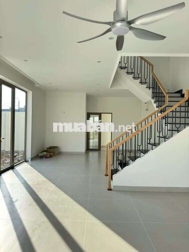 CHO THUÊ NHÀ NGUYÊN CĂN MT FULL NỘI THẤT