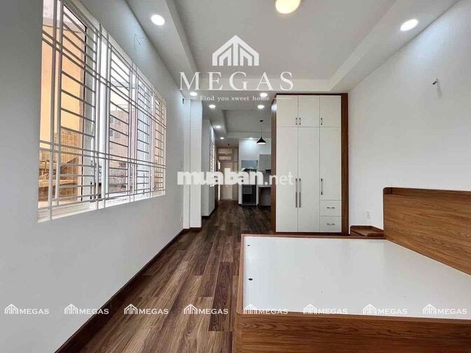 🏡 CĂN HỘ MỚI TINH BAN CÔNG THOÁNG, VIEW BITEXCO - FULL NỘI THẤT