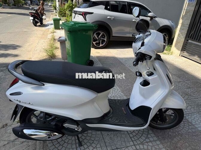 Yamaha Grande màu trắng