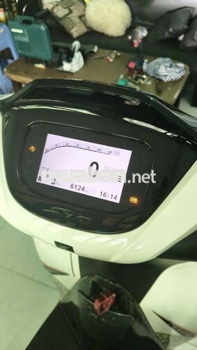Honda SH 6124 km màu trắng đen