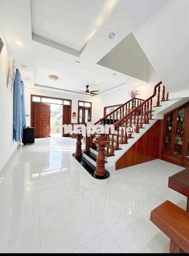 Cho thuê nhà biệt thự phường Trảng dài giá 15.000.000 full nội thất