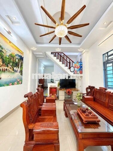 Bán nhà 1 trệt 1 lầu 3PN gần Chợ Bà Điểm, Hóc Môn