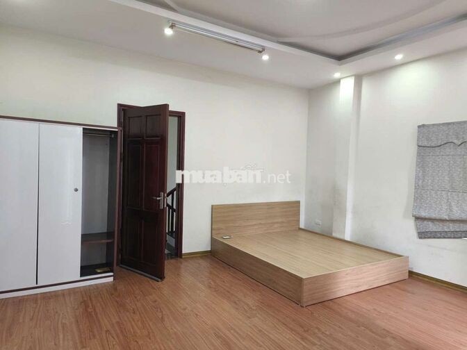 cho thuê nhà 4 tầng mặt ngõ kinh doanh 