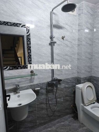 cho thuê nhà 4 tầng mặt ngõ kinh doanh 
