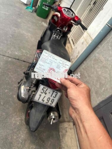 Yamaha 132cc màu Đen đỏ