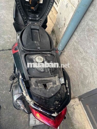 Yamaha 132cc màu Đen đỏ