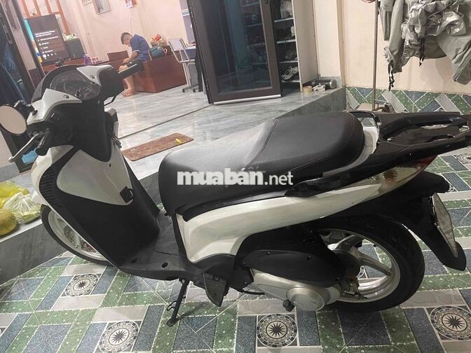 Honda SH 150 màu Trắng