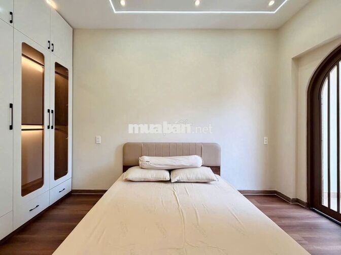 🏡 CHO THUÊ NHÀ MỚI  – 3 PN FULL NỘI THẤT – HẺM XE HƠI - NGUYỄN KIỆM