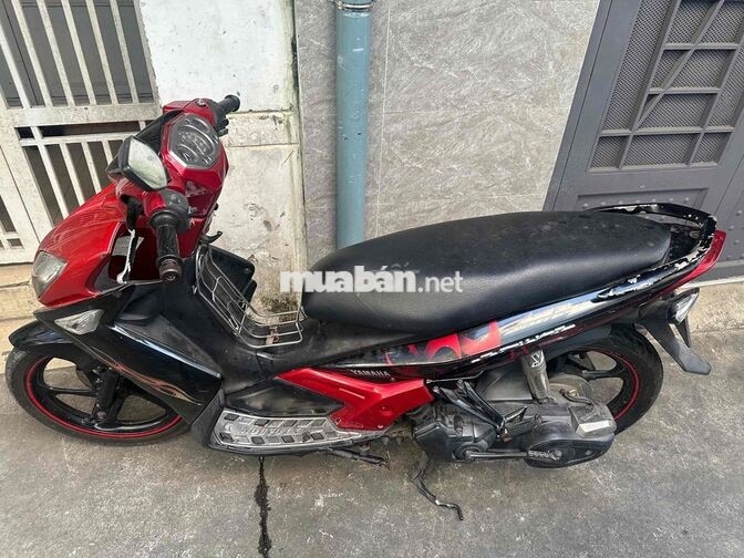 Yamaha 132cc màu Đen đỏ