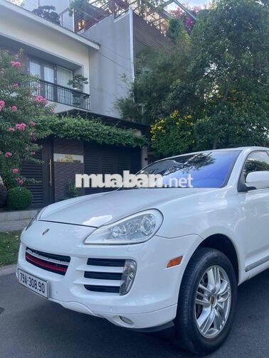 Porsche Cayenne 5 chỗ Xăng màu Trắng