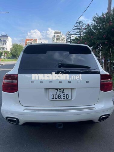 Porsche Cayenne 5 chỗ Xăng màu Trắng