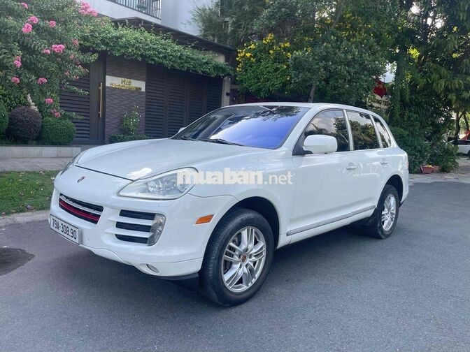 Porsche Cayenne 5 chỗ Xăng màu Trắng