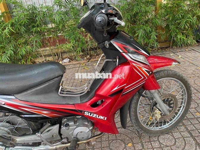 Suzuki Smash Revo 110 110cc màu đỏ đen