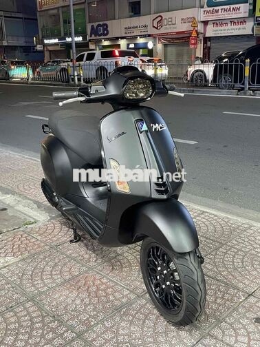 Piaggio Vespa Sprint 2023 12.000km Đen nhám