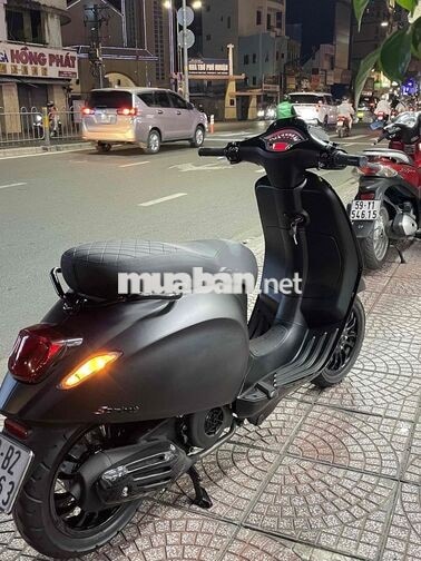 Piaggio Vespa Sprint 2023 12.000km Đen nhám