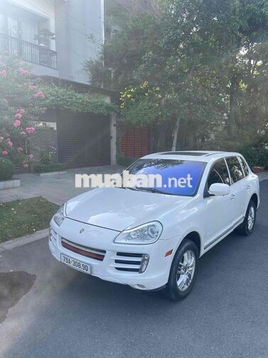 Porsche Cayenne 5 chỗ Xăng màu Trắng