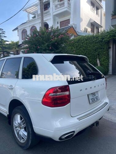 Porsche Cayenne 5 chỗ Xăng màu Trắng