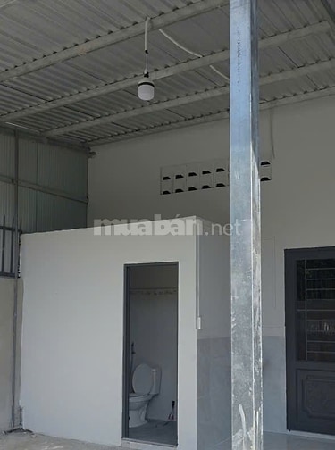 Cần cho thuê gấp nhà mặt tiền mới xây dựng, đường Lê Văn Lương,