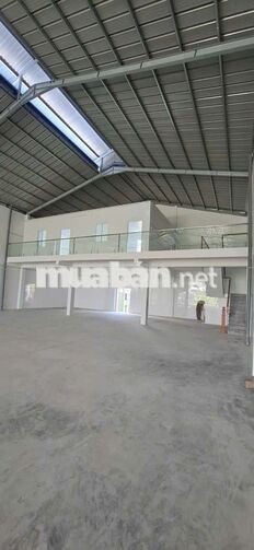 xưởng 650m giá 55tr có trạm điện , pccc Đức Hòa Long An