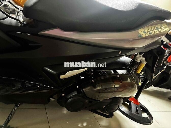 Yamaha NVX Xám đen