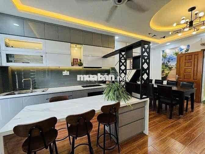 Full Nội Thất - Đường 12M - 81 m² 6 Tầng - 3/2 Quận 10