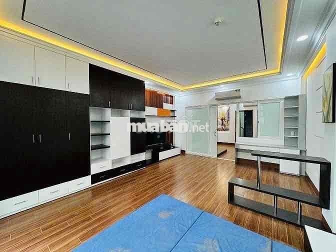 Full Nội Thất - Đường 12M - 81 m² 6 Tầng - 3/2 Quận 10